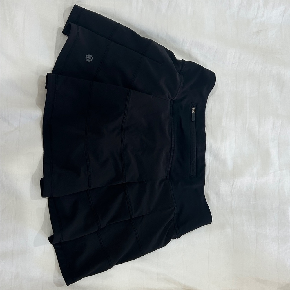 Lululemon Athletica Black Skort with Zip Pocket size 2 - Picture 2 of 4